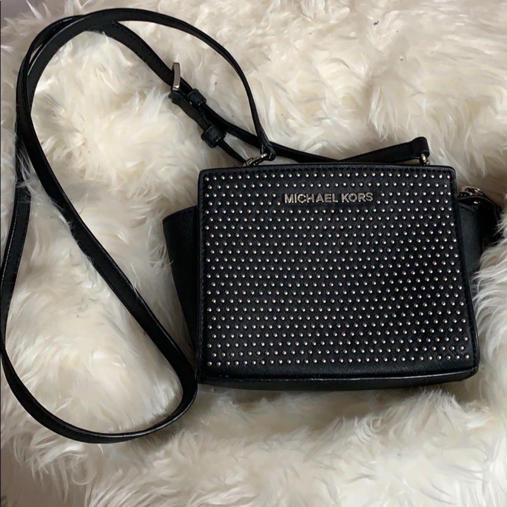 Michael Kors Studded cross body black